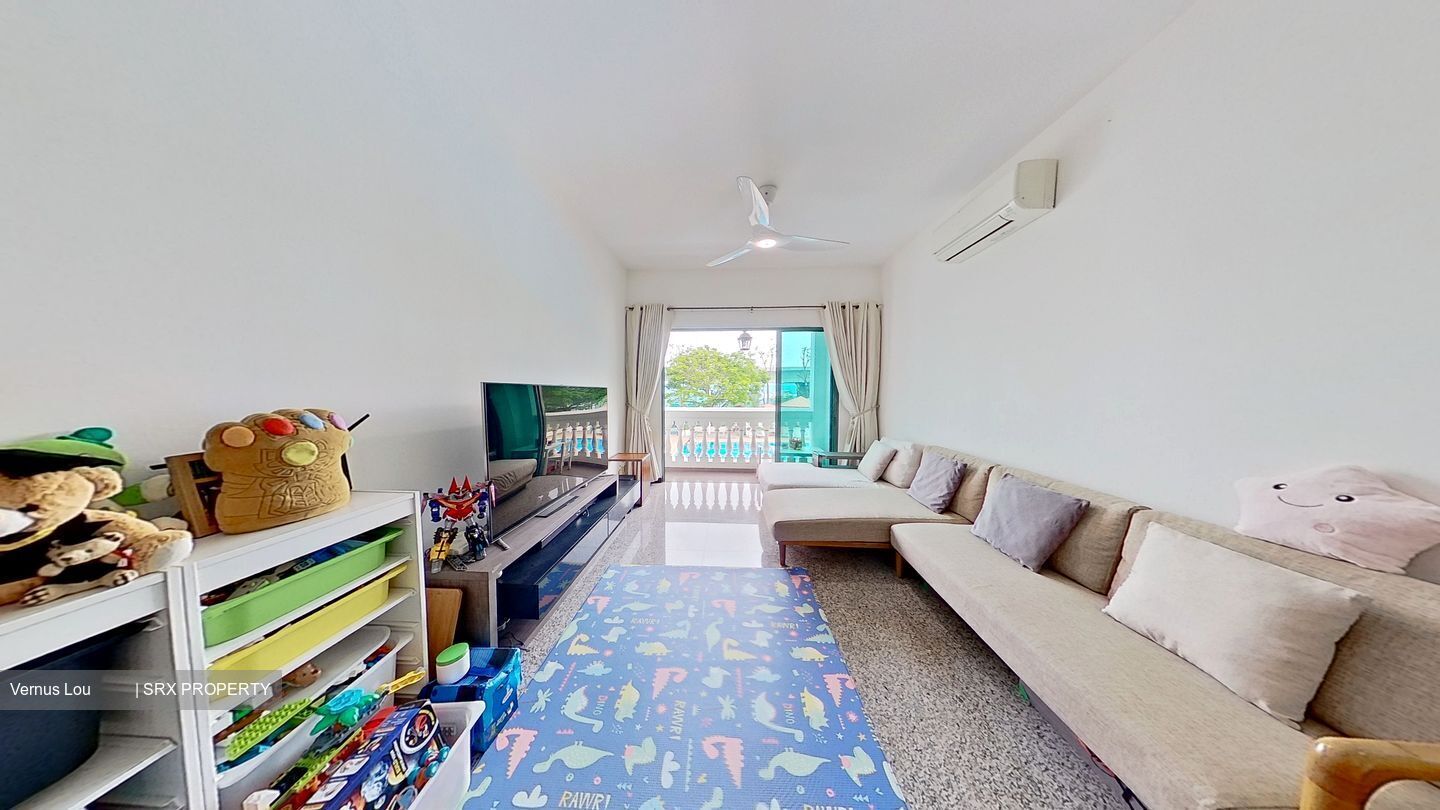 Stratford Court (D16), Condominium #400353131